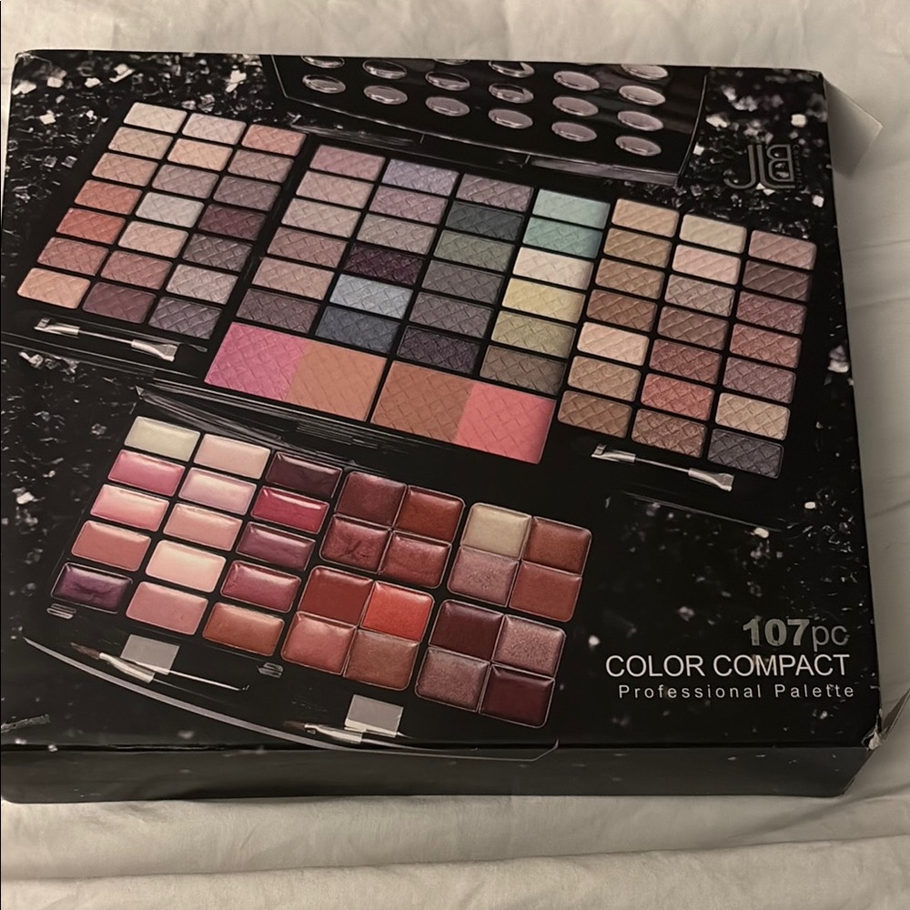 107pc Color Compact Professional Palette - Multicolor